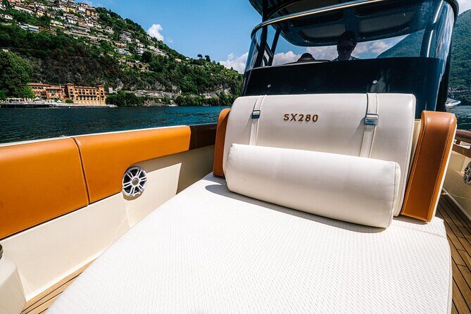 1H Luxury Cruise Como Lake Tender Yacht Invictus 9 Pax - Prosecco on board: a small luxury worth confirming