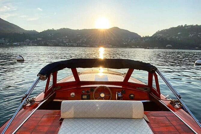2 Hours Private Wooden Boat Tour on Lake Como 10 pax - How the 2-hour loop works from Como to Cernobbio and back