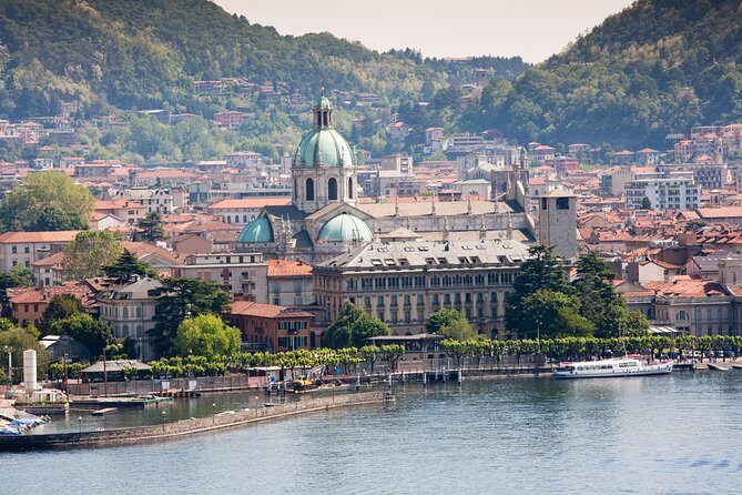 Lake Como and its villas tour - Entering Villa Del Balbianello: Durini’s build, politician-era salons, taxi-boat views