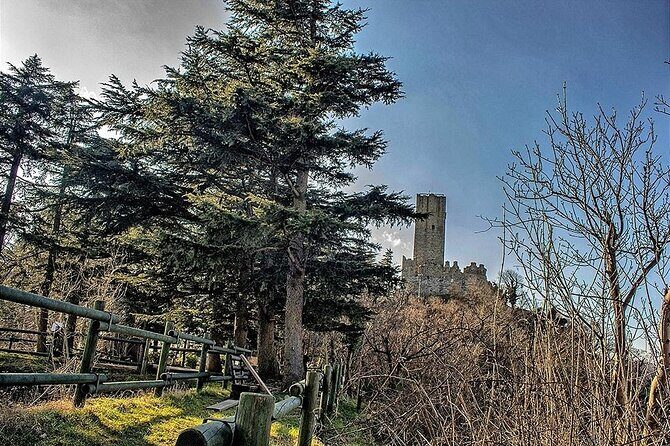 Private 2-Hour Tour of the Medieval Castle over Lake Como - Castello Baradello and the Tower of Time Museum