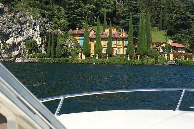 Private Boat Tour on Lake Como in Lombardy - Starting in Como: meeting the boat and setting your pace