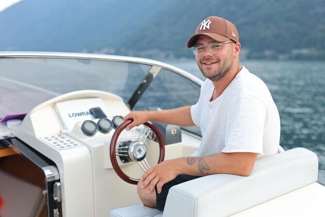 Private Open Bar Tour with Luxury Boat on Lake Como 2H 4H - Villa del Balbiano and Villa Balbianello: film locations for your inner fan
